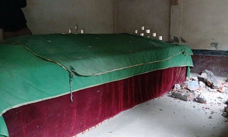 ঠাকুরগাঁওয়ে চার মাজারে উগ্র তৌহিদী জনতার হামলা