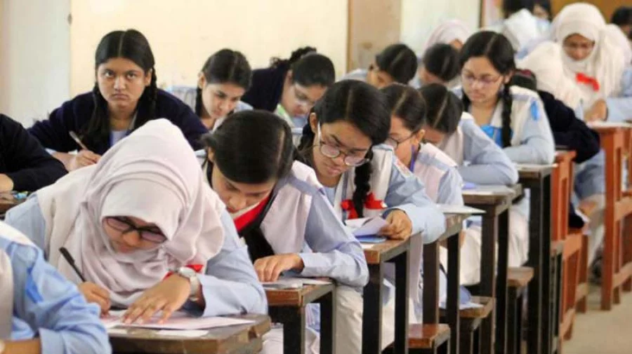 এসএসসি ও সমমানের পরীক্ষা শুরু