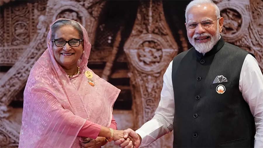 “শেখ হাসিনা ভারতে প্রধানমন্ত্রী হিসেবে সম্মানিত অতিথি, প্রত্যার্পণযোগ্য বন্দি নন”: ভারতের অবস্থান সুস্পষ্ট
