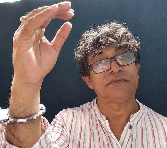 জাসদ নিষিদ্ধ দল নয়, কার হাতে হাতকড়া?