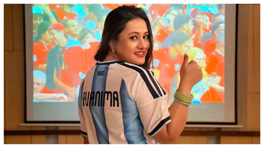 ‘মেসির বিদায় যেন ফুটবল-যুগের আবেগঘন সমাপ্তি’